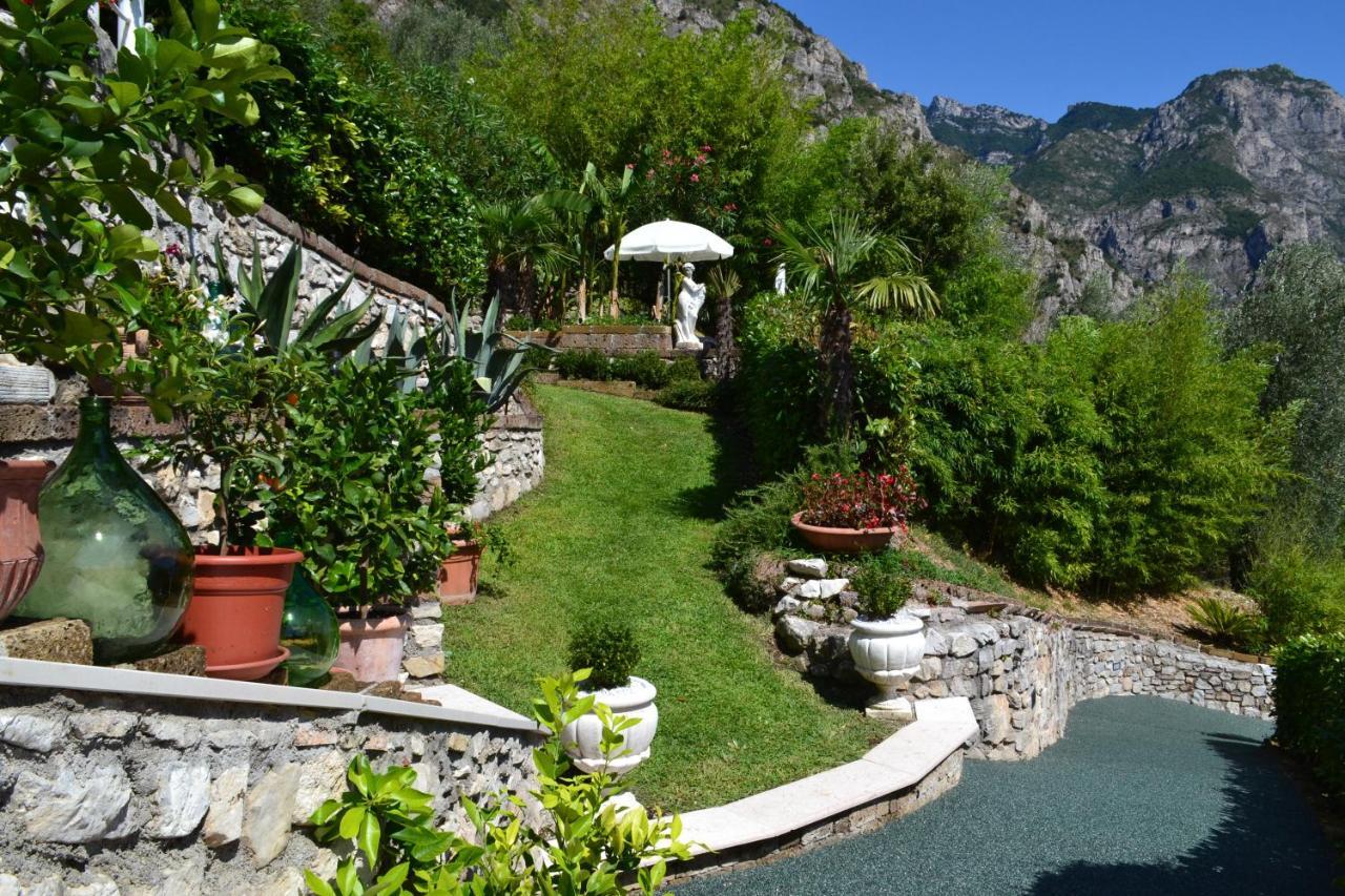 Appartamenti Casa Carlotta Limone sul Garda Exterior foto